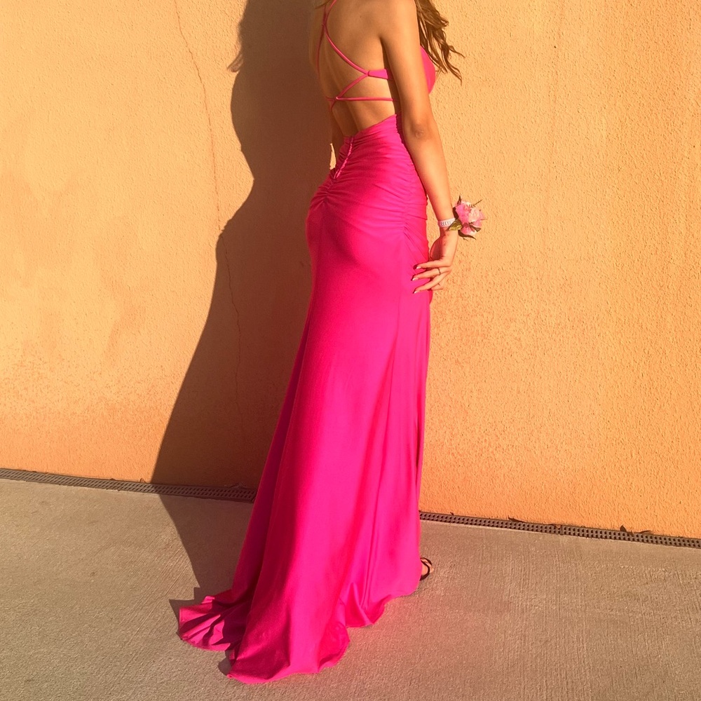 PINK PROM DRESS - Picture 2 of 4